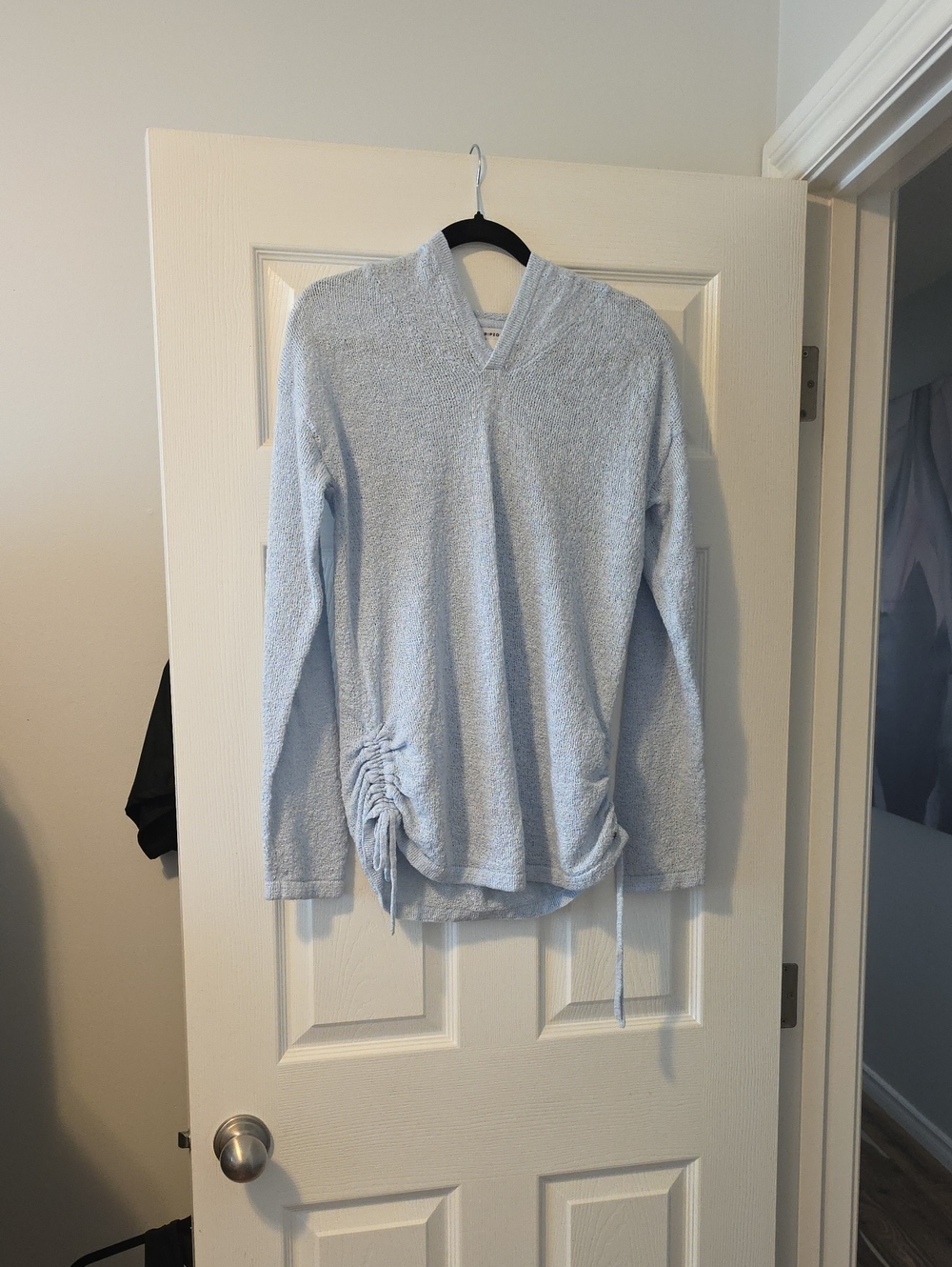 Women's Light Blue V-Neck Pullover Sweater